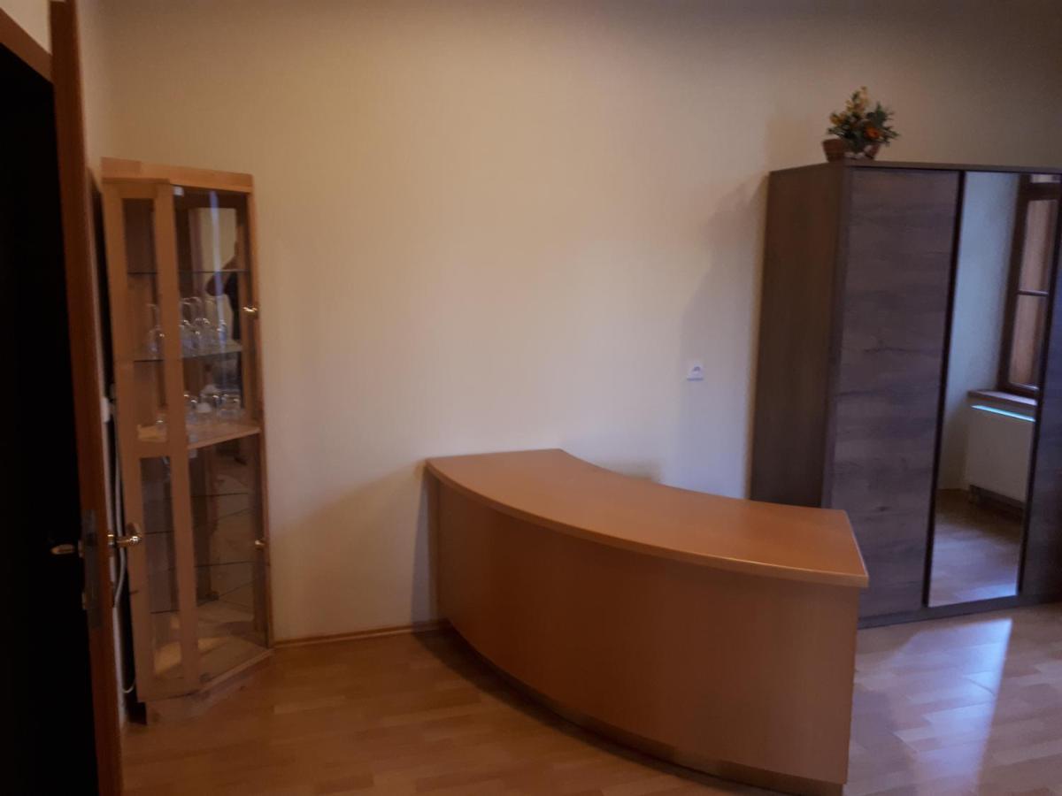 Apartmany Setkova Vila ยินดริคูฟราเดตส์ ภายนอก รูปภาพ