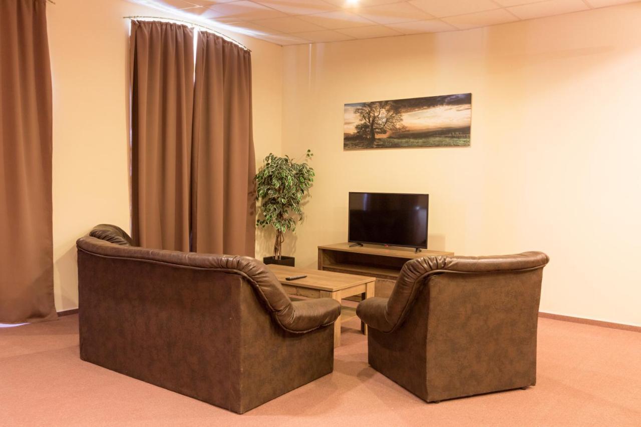 Apartmany Setkova Vila ยินดริคูฟราเดตส์ ภายนอก รูปภาพ