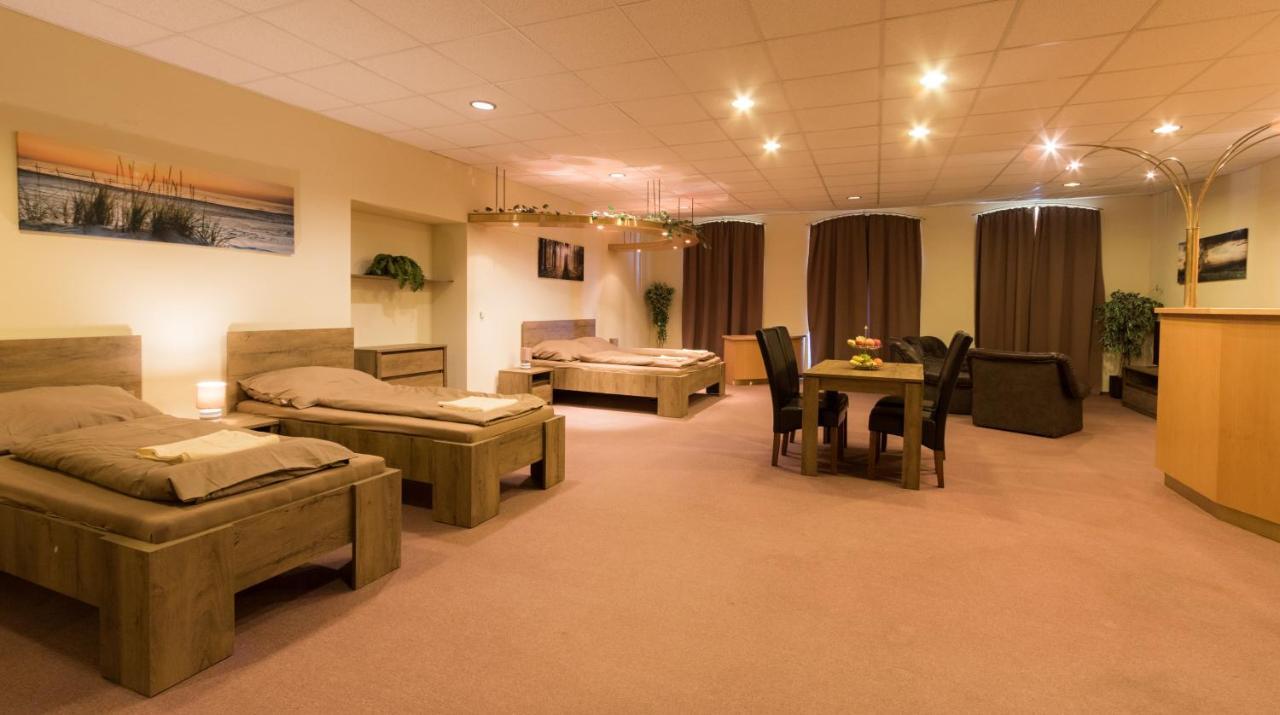 Apartmany Setkova Vila ยินดริคูฟราเดตส์ ภายนอก รูปภาพ