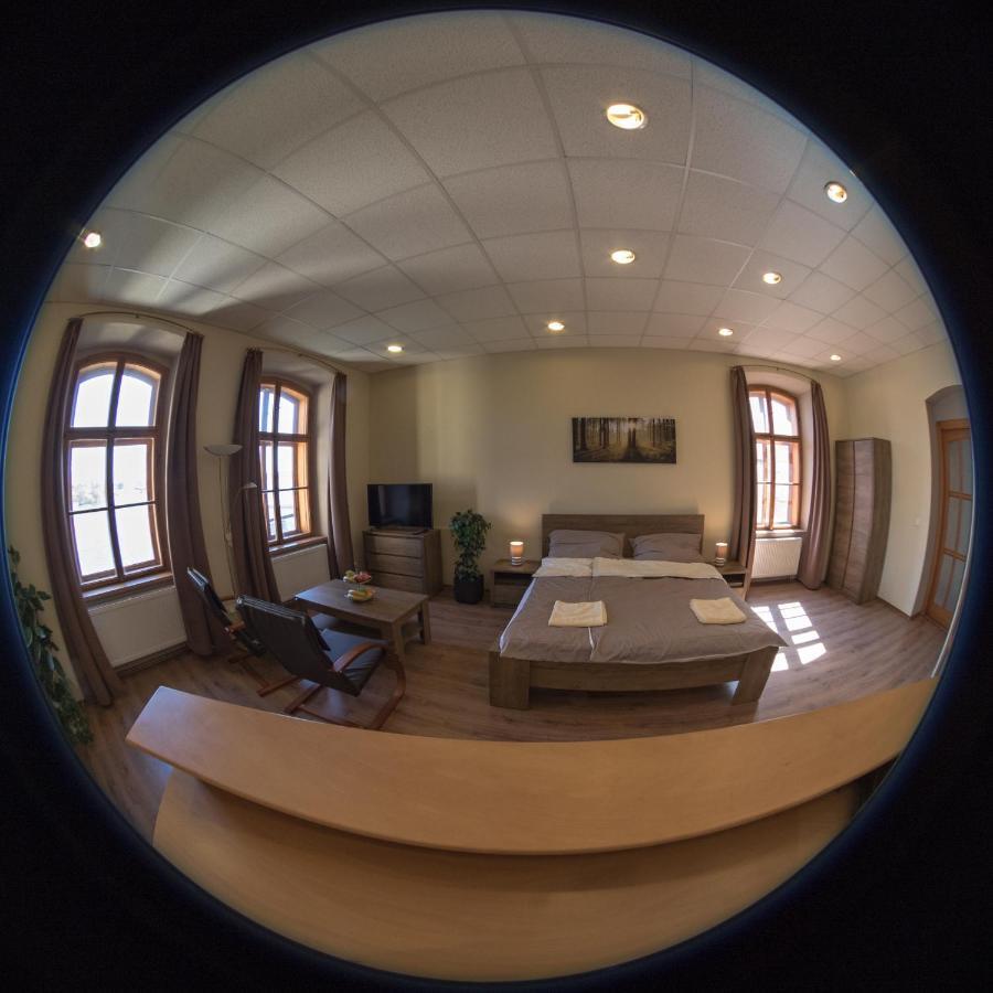 Apartmany Setkova Vila ยินดริคูฟราเดตส์ ภายนอก รูปภาพ