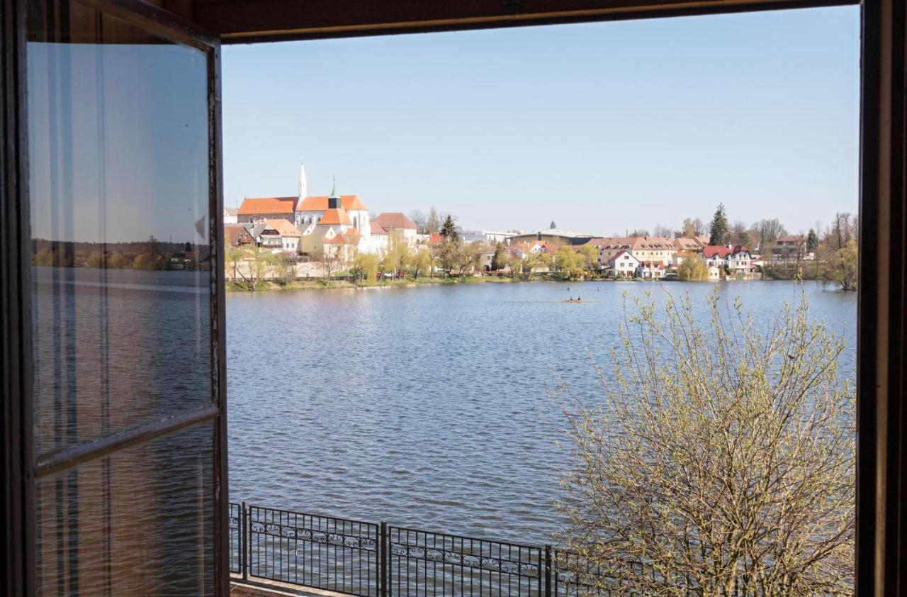 Apartmany Setkova Vila ยินดริคูฟราเดตส์ ภายนอก รูปภาพ