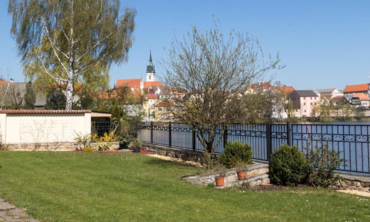 Apartmany Setkova Vila ยินดริคูฟราเดตส์ ภายนอก รูปภาพ